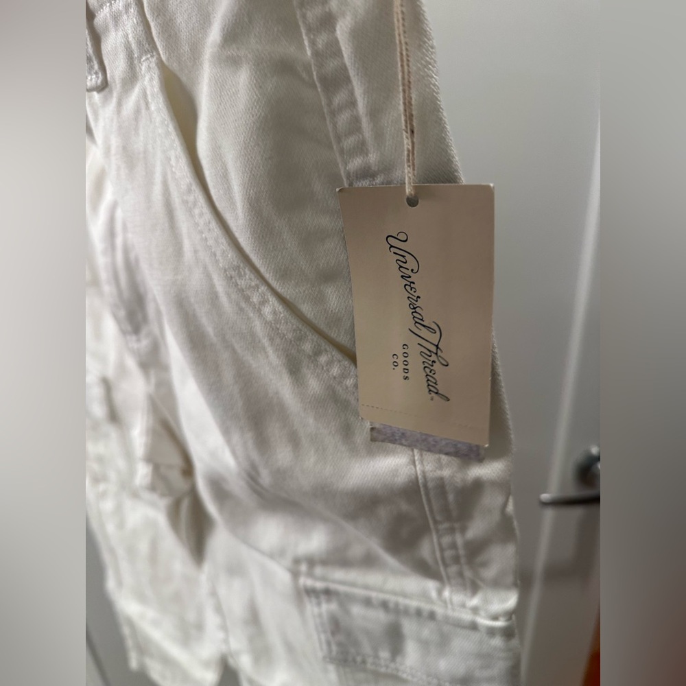 Universal Thread White Boyfriend Jeans – Size 12 - Cargo Y2K White Denim NWT - Picture 5 of 8